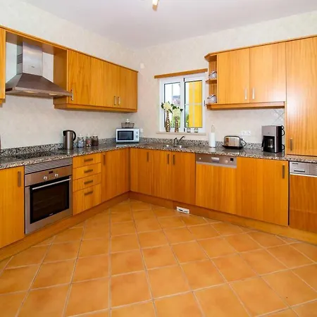 Hall Vitta Colina Luxury Villa *